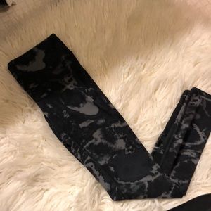 Alo leggings black with grey